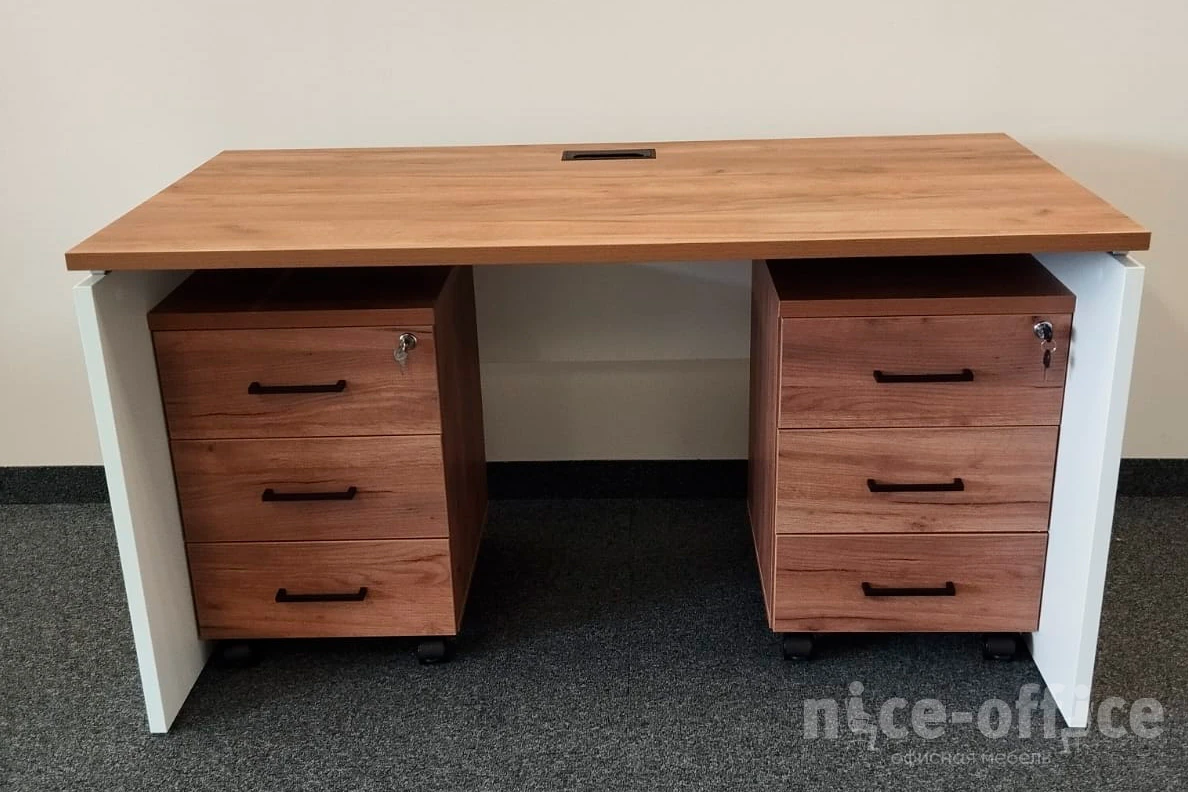 Стол письменный 1380x700x750 Style Project Дуб фото в интерьере 2